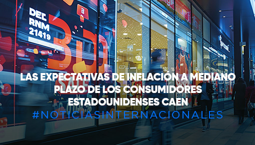 Las expectativas de inflación a mediano plazo de los consumidores estadounidenses se aliviaron sustancialmente en julio, pero sus perspectivas de presiones sobre los precios a corto y largo plazo se mantuvieron estables, aunque los hogares están cada vez más preocupados por mantenerse al día con sus deudas, mostró el lunes un informe de la Fed de Nueva York.